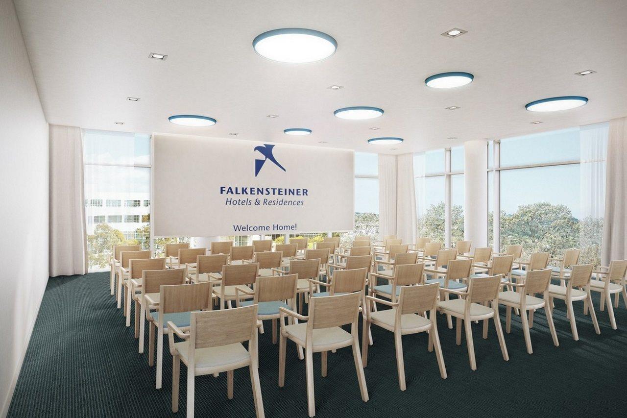 فندق وسبا فالكينستاينير جيسولو ليدو دي يسولو المظهر الخارجي الصورة Conference room